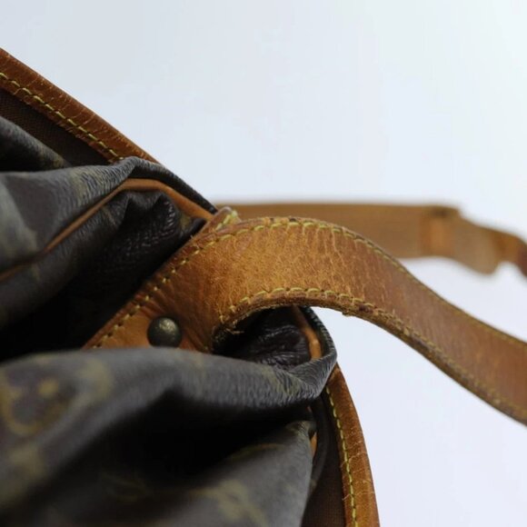 LOUIS VUITTON Monogram Saumur 35 Shoulder Bag - Picture 10 of 15